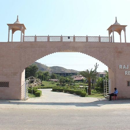 Raj Mahal Resort & Spa Neemrana Exterior foto